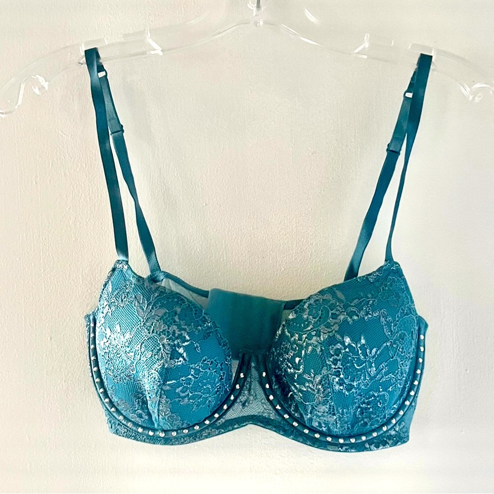 Victoria' Secret Turquoise Blue Lightly Lined Bra with silver Crystals s…